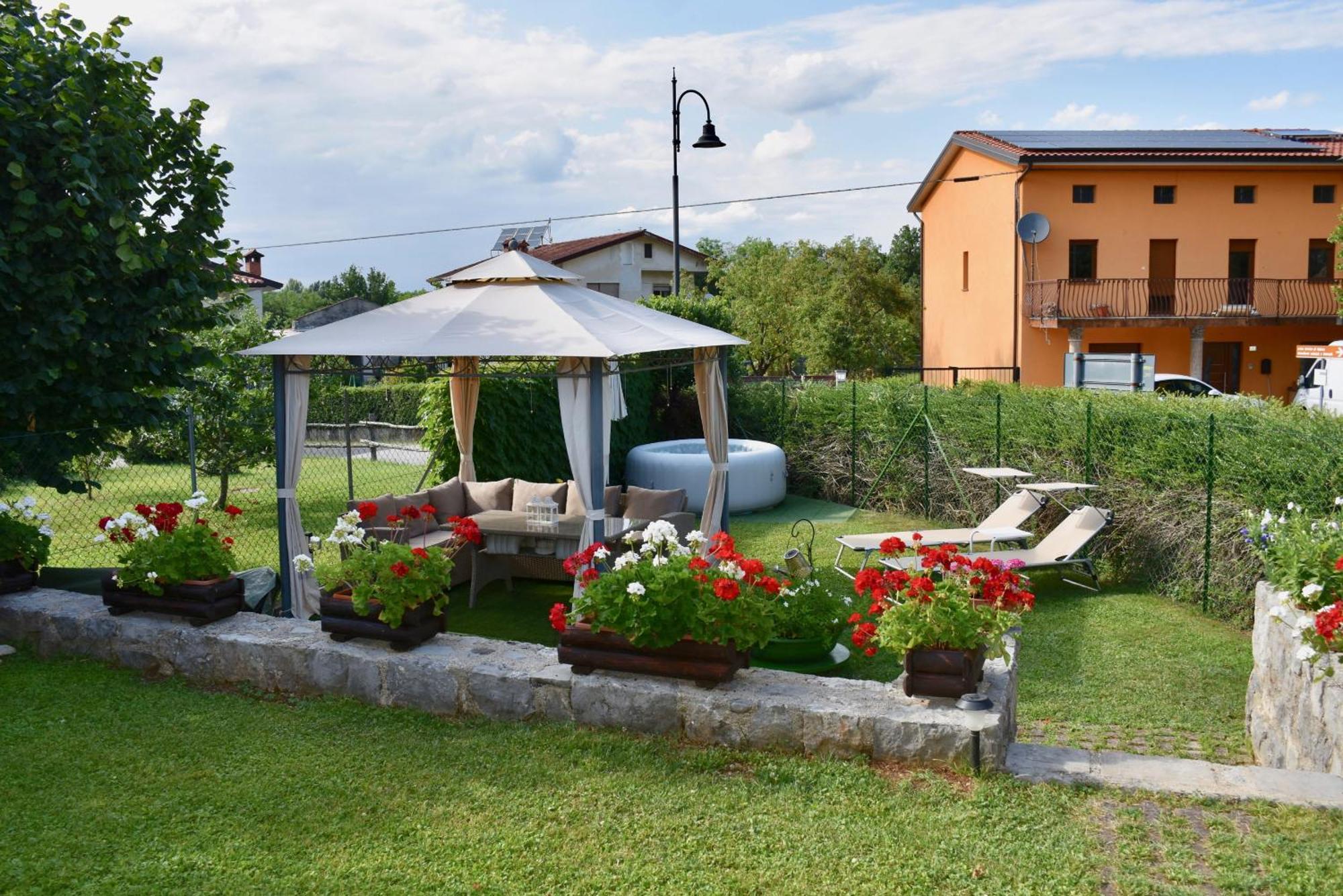 Al Vecchio Glicine Bed and Breakfast Gábria Buitenkant foto