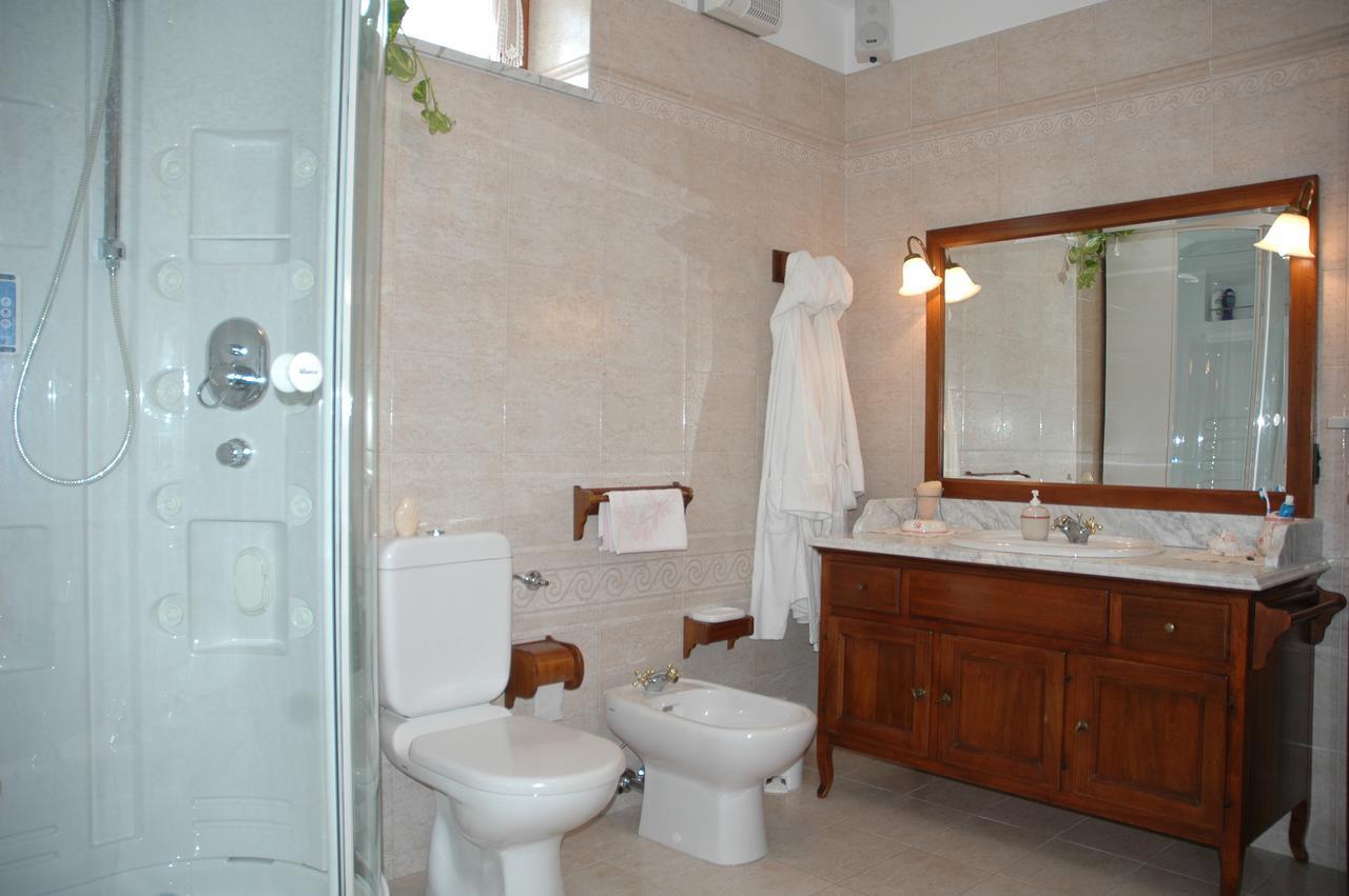 Al Vecchio Glicine Bed and Breakfast Gábria Buitenkant foto
